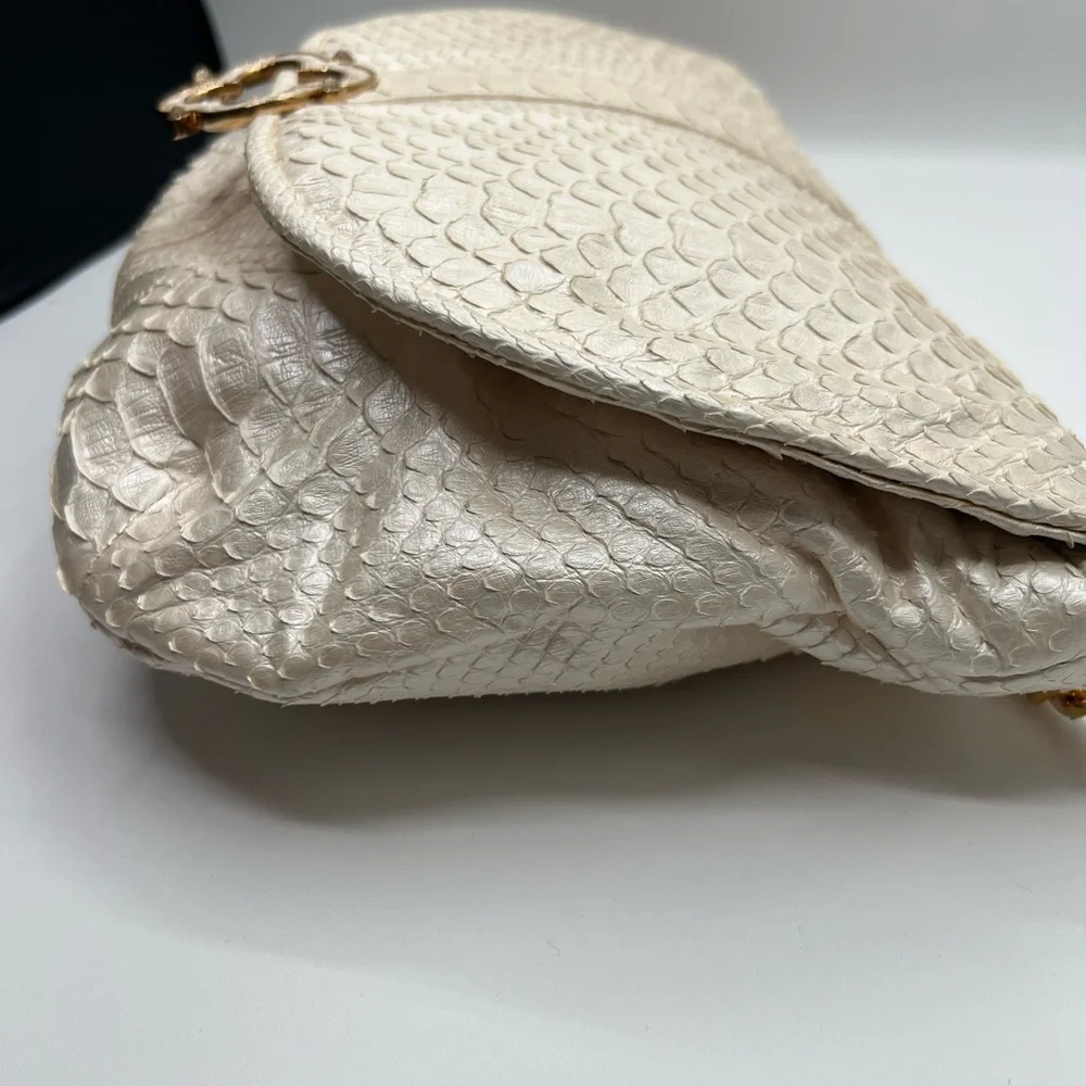 Cream and Gold Textured Shoulder Bag with Chain Handle